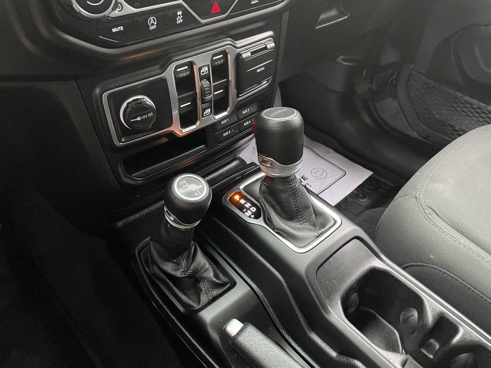 Used 2021 Jeep Gladiator Sport AWD/4WD image 28