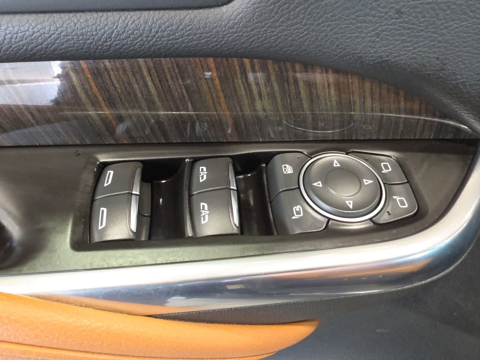 Used 2019 Cadillac XT4 Sport AWD/4WD image 17