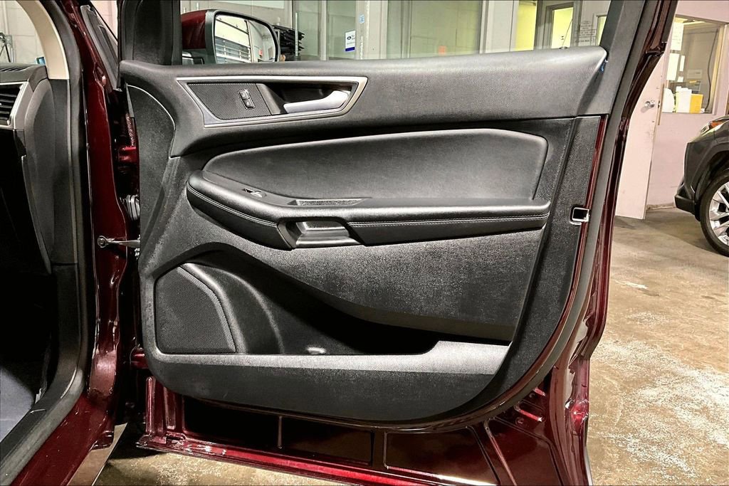 Certified 2024 Ford Edge SEL w/ Convenience Package image 22