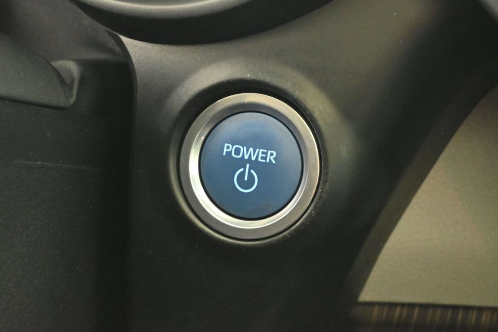 Used 2021 Toyota Sienna Limited FWD image 21