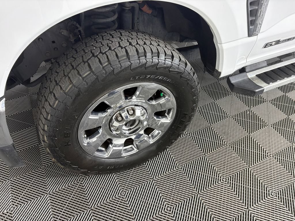 Certified 2025 Ford F350 Lariat w/ Chrome Package AWD/4WD image 9
