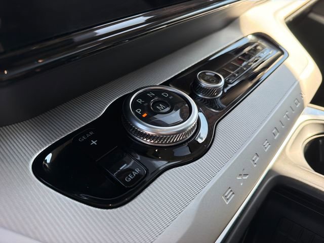 Certified 2025 Ford Expedition Active RWD image 26