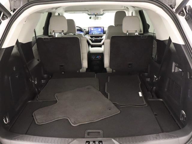 Certified 2025 Ford Explorer Active w/ Active Comfort Package image 15