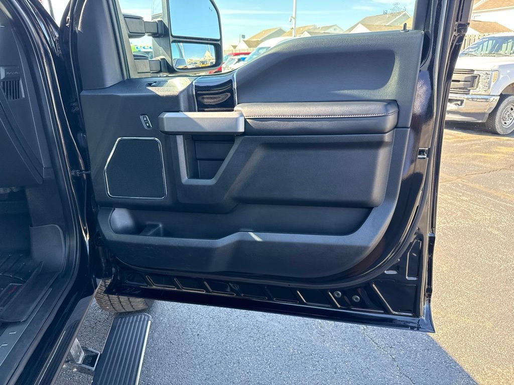 Certified 2020 Ford F350 Platinum w/ FX4 Off-Road Package AWD/4WD image 39