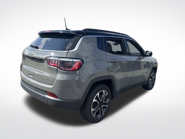 Used 2024 Jeep Compass Limited AWD/4WD image 8