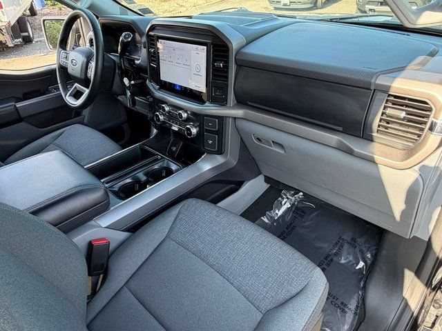 Certified 2025 Ford F150 XLT w/ Equipment Group 301A Standard AWD/4WD image 32