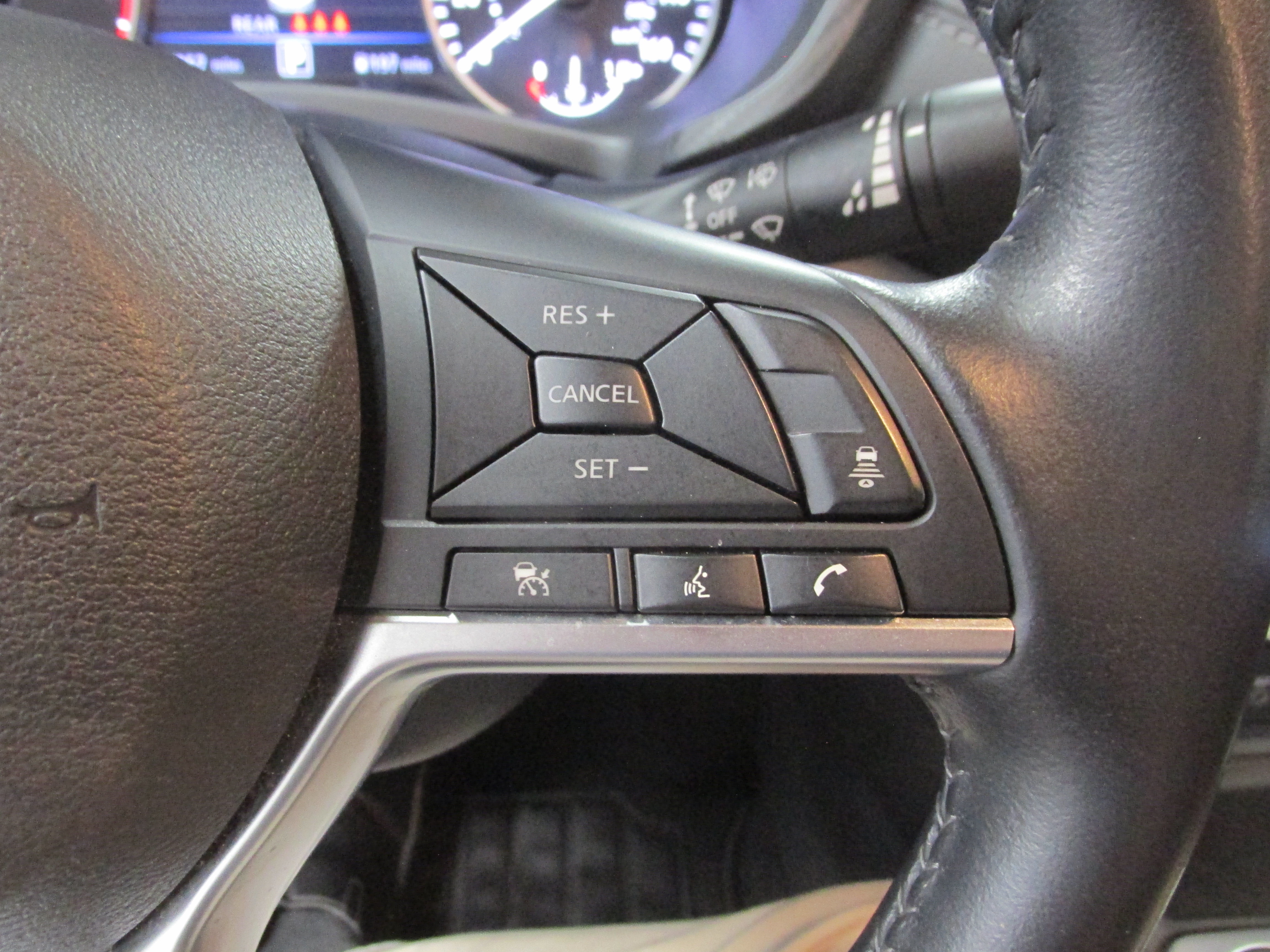 Used 2024 Nissan Sentra SV w/ All-Weather Package FWD image 32