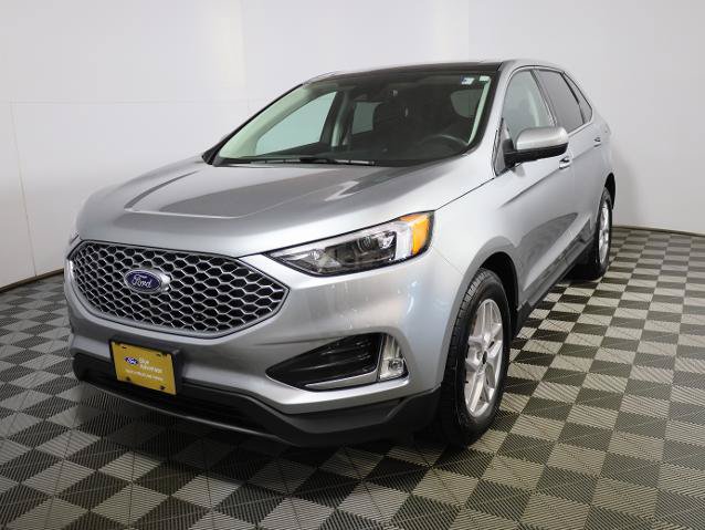 Certified 2024 Ford Edge SEL w/ Convenience Package AWD/4WD image 3