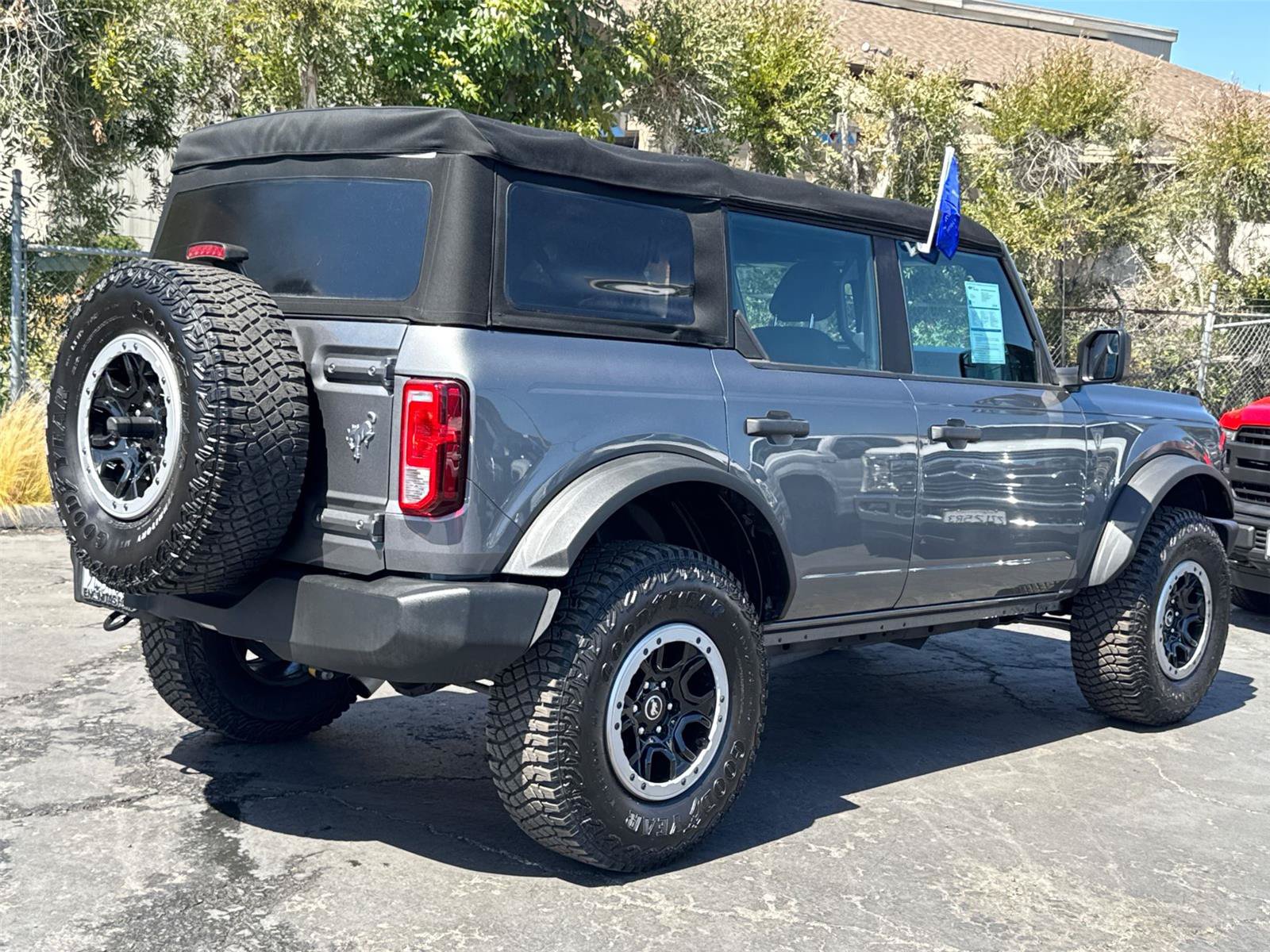 Certified 2022 Ford Bronco 4-Door w/ Sasquatch Package AWD/4WD image 12
