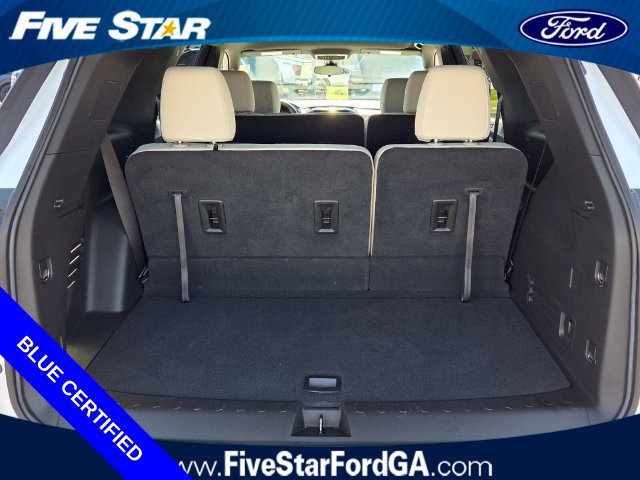 Used 2023 Chevrolet Traverse LS w/ Safety Package FWD image 7