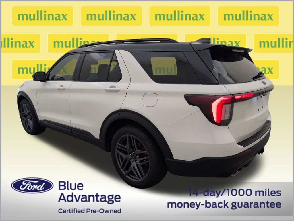 Certified 2025 Ford Explorer ST w/ Sun And Sound Package AWD/4WD image 9