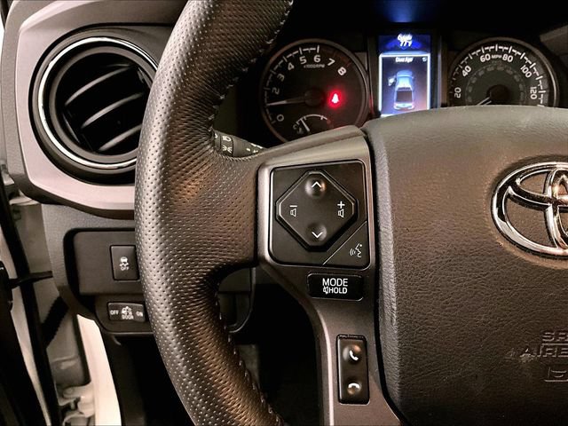 Used 2023 Toyota Tacoma TRD Sport AWD/4WD image 17