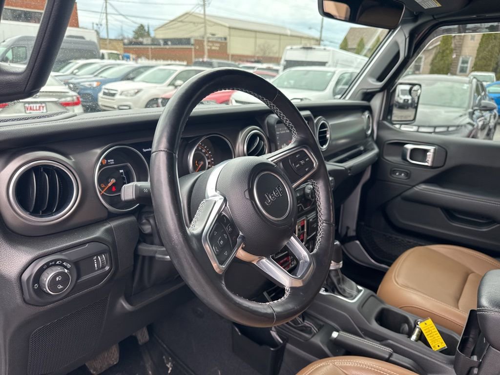 Used 2023 Jeep Gladiator Rubicon w/ Cold Weather Group image 25