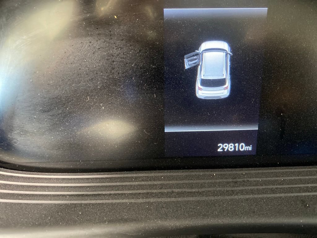 Used 2025 Hyundai Venue SEL FWD image 5