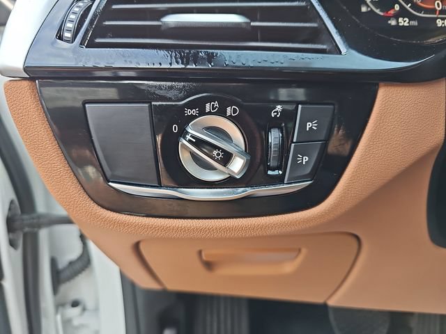 Used 2023 BMW 530i w/ Convenience Package RWD image 32