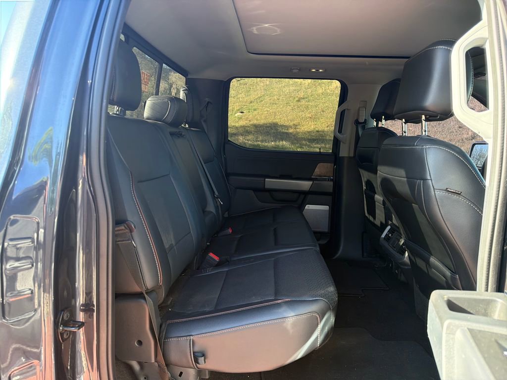 Certified 2022 Ford F150 Lariat w/ Equipment Group 502A High image 27