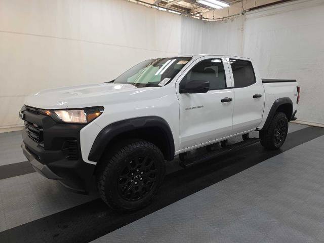 Used 2024 Chevrolet Colorado Trail Boss w/ Advanced Trailering Package AWD/4WD image 2
