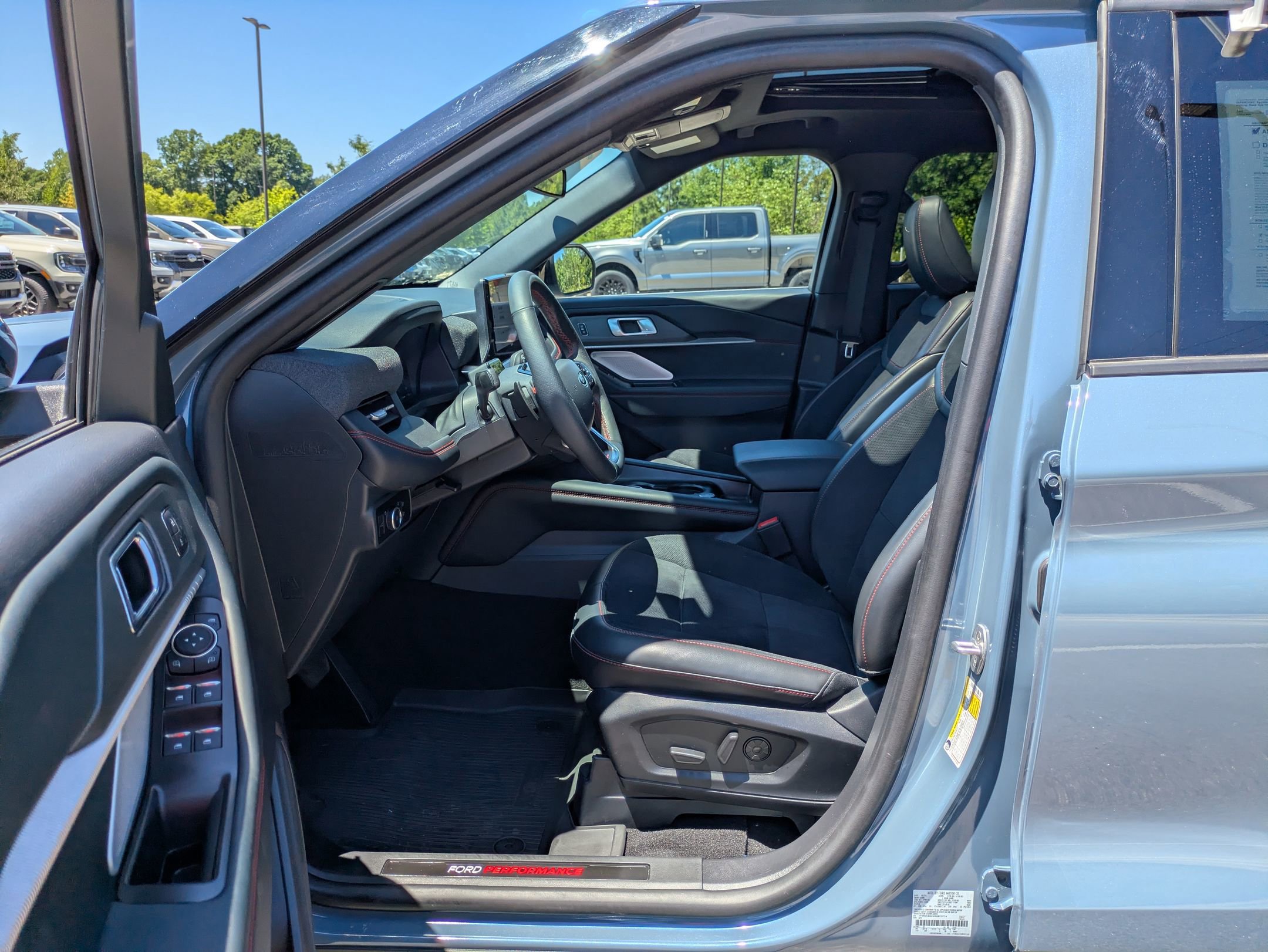 Certified 2025 Ford Explorer ST w/ Sun And Sound Package AWD/4WD image 12