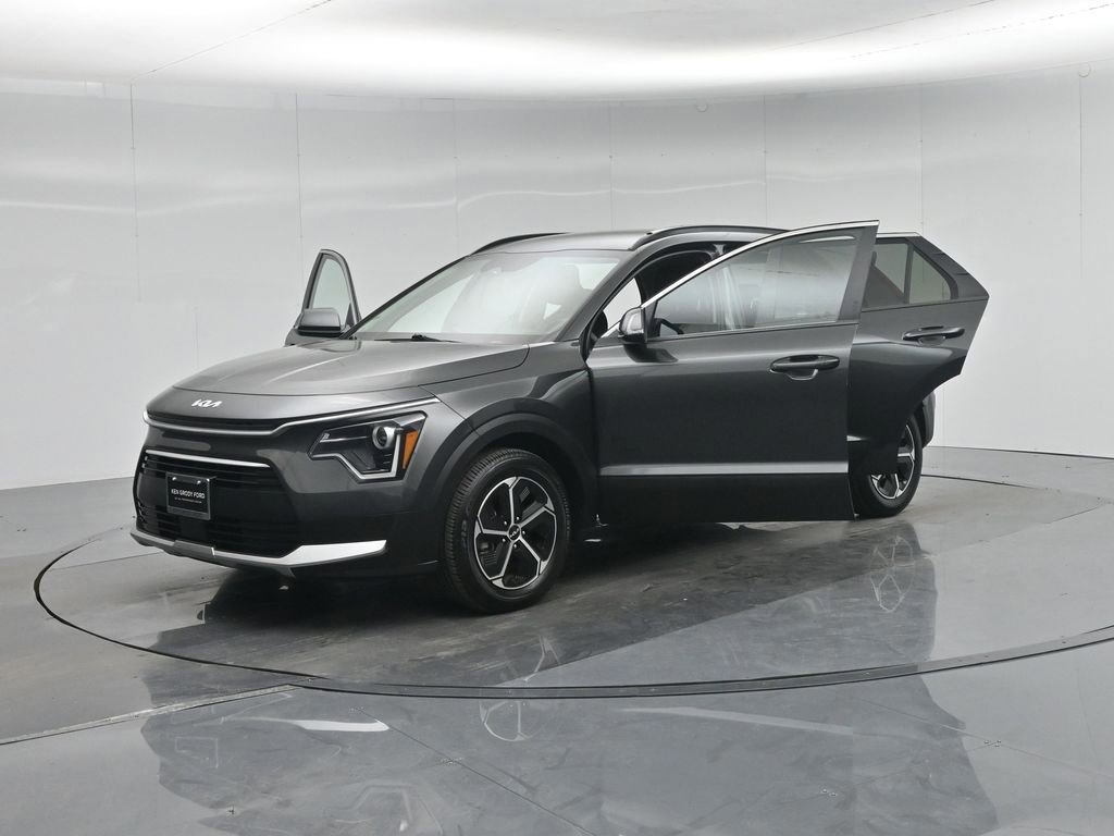 Used 2023 Kia Niro EX image 53