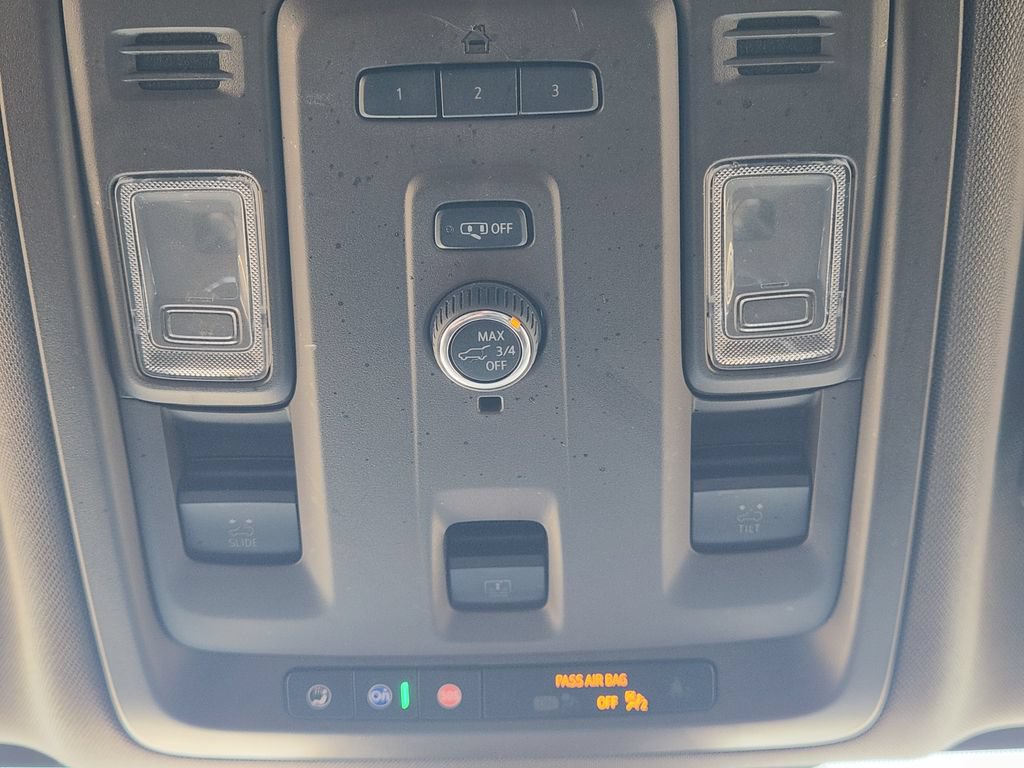 Used 2024 Chevrolet Tahoe Z71 AWD/4WD image 21