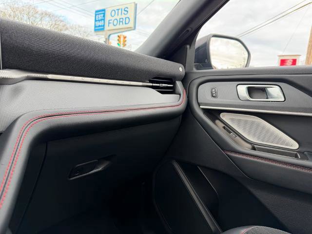 Certified 2025 Ford Explorer ST image 34