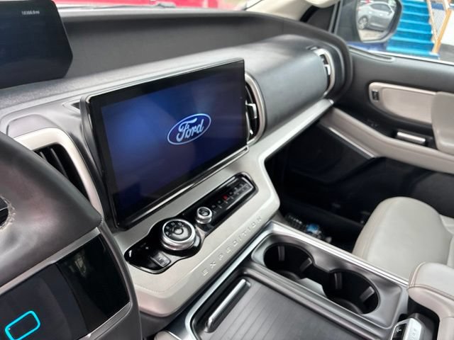 Certified 2025 Ford Expedition Active AWD/4WD image 70