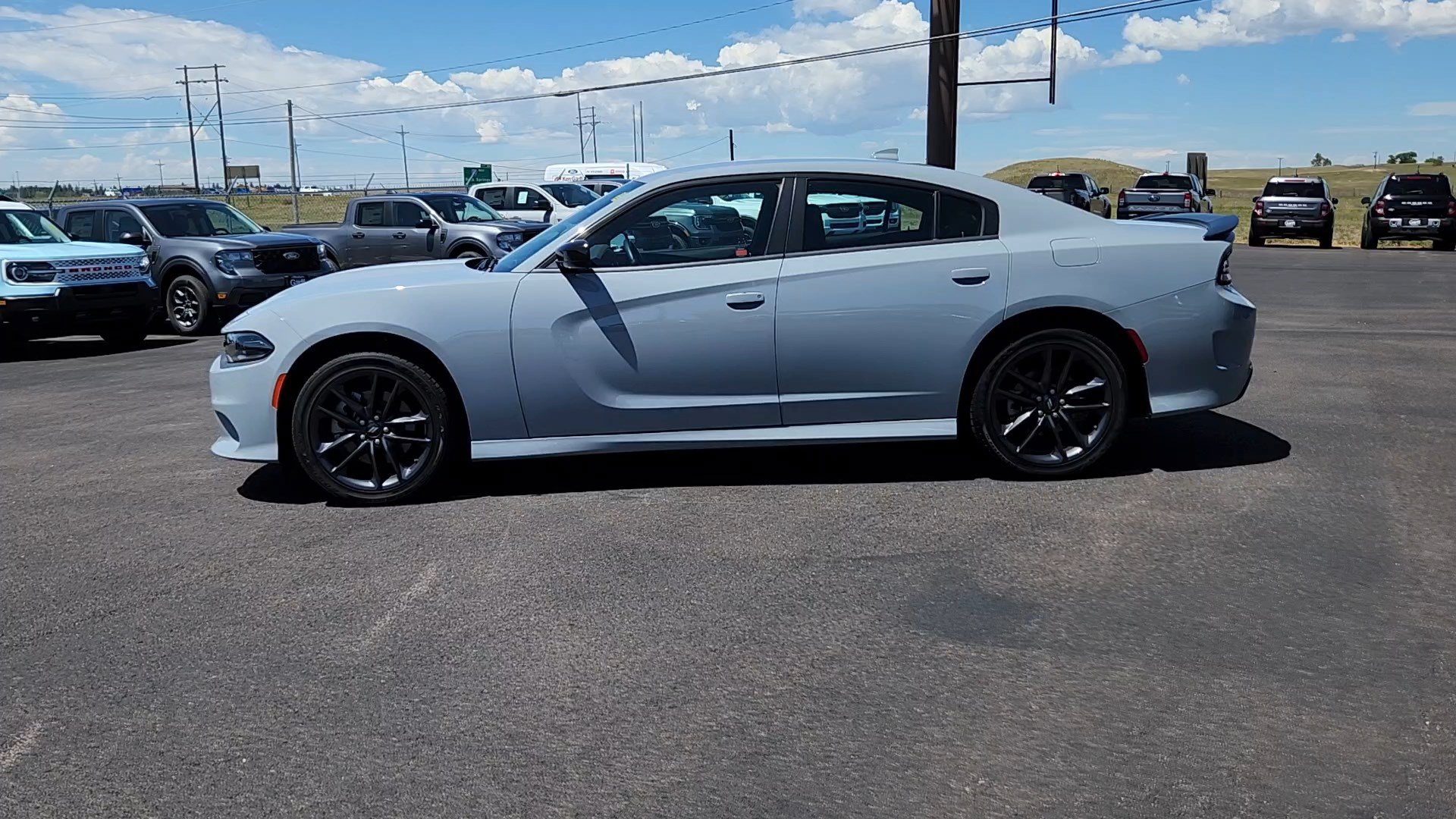 Used 2022 Dodge Charger GT w/ Blacktop Package AWD/4WD image 2