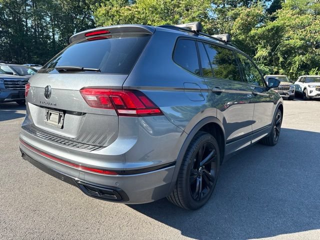 Used 2024 Volkswagen Tiguan SE R-Line FWD image 5