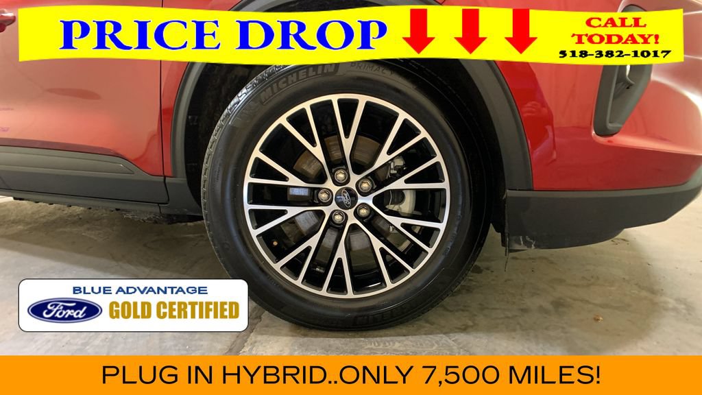 Certified 2026 Ford Escape SE FWD image 9