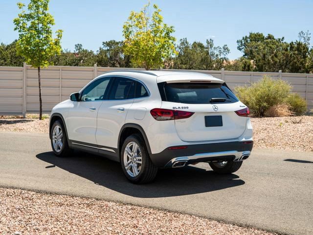 Used 2021 Mercedes-Benz GLA 250 4MATIC image 10