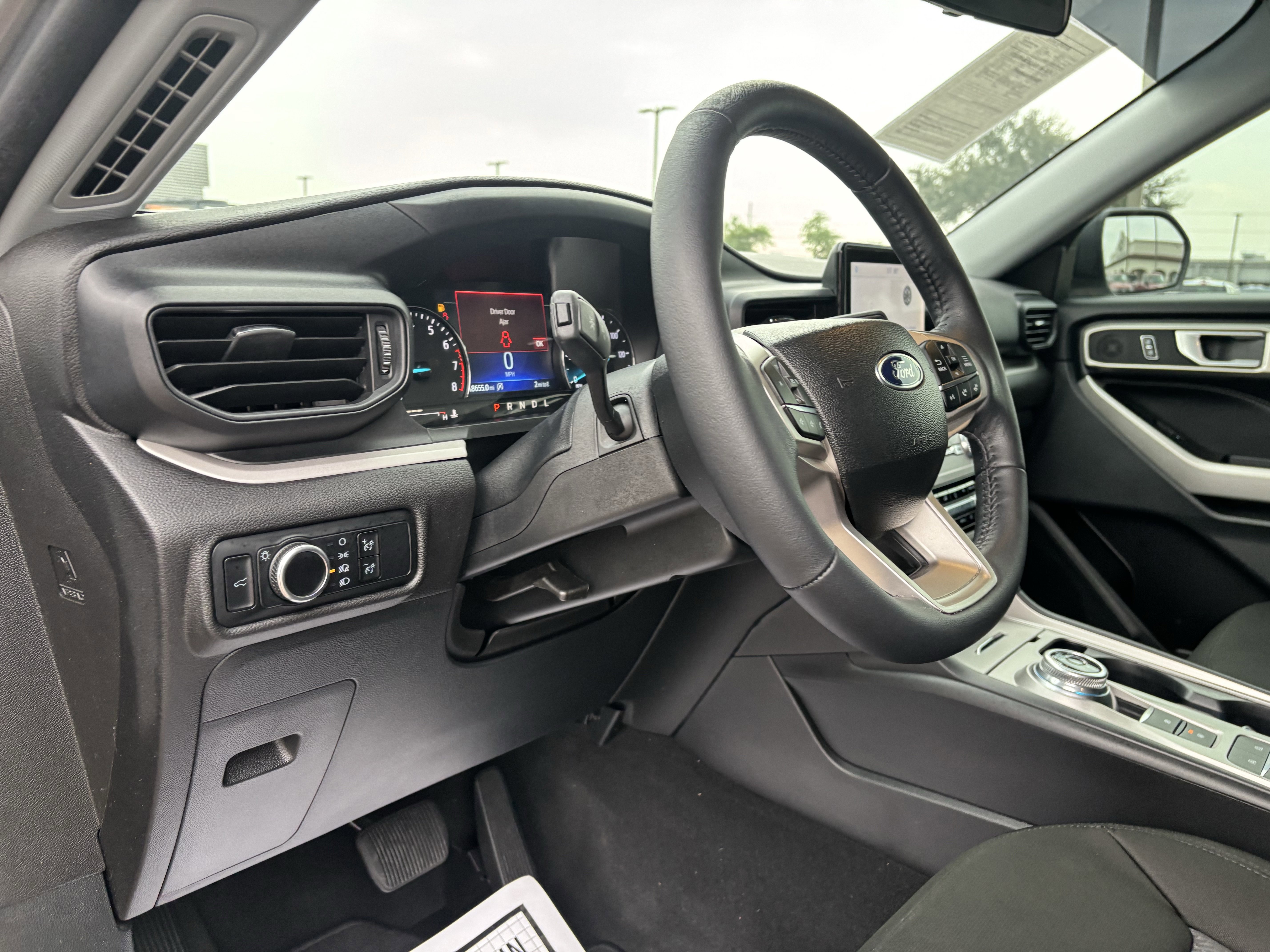 Certified 2023 Ford Explorer XLT image 12