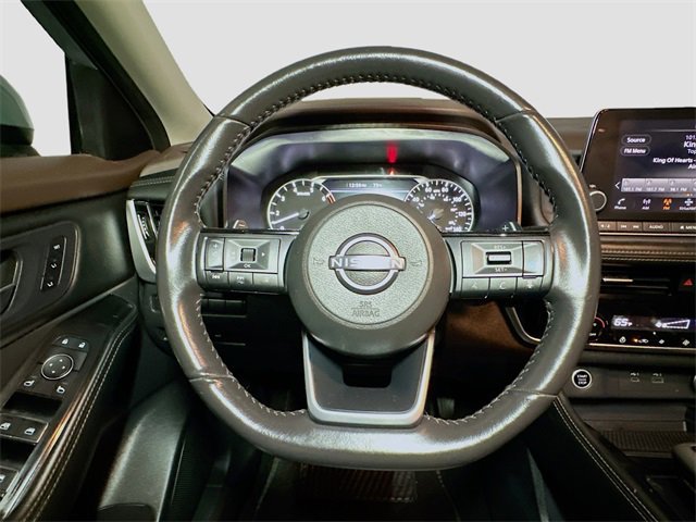 Used 2023 Nissan Rogue SL image 10