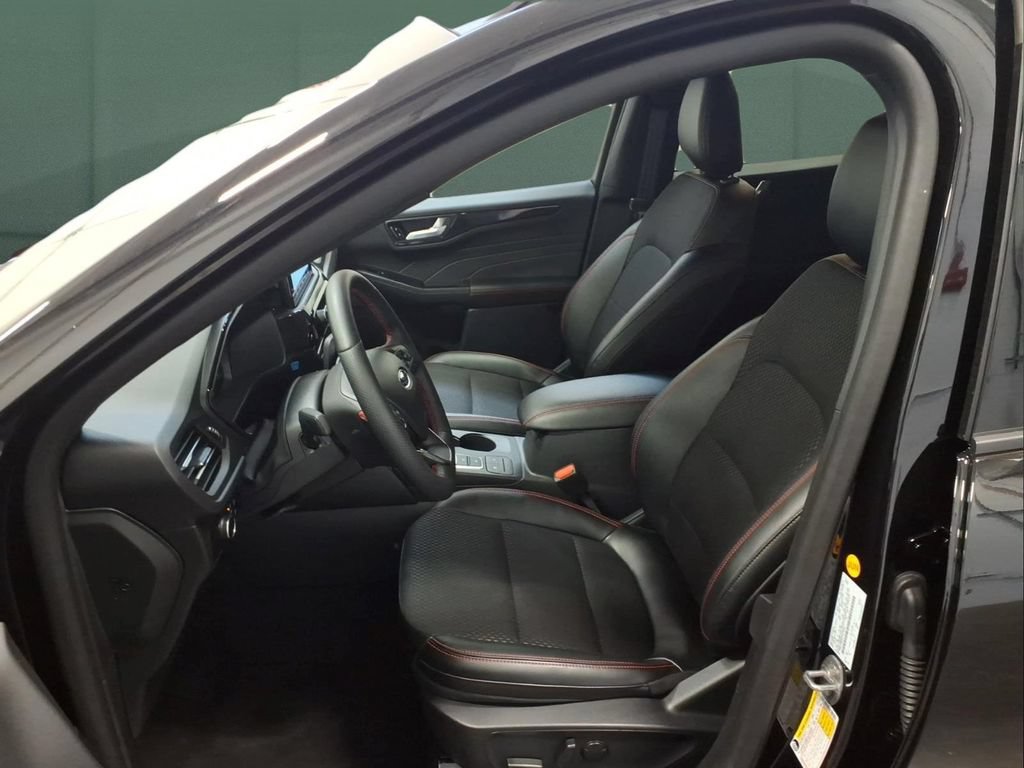 Certified 2026 Ford Escape ST-Line AWD/4WD image 23