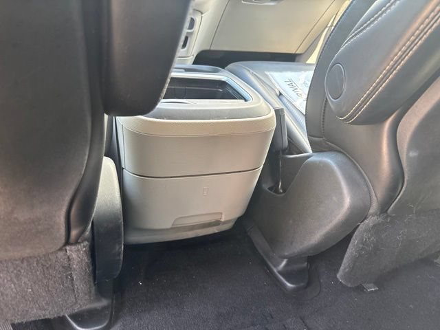Used 2024 Chrysler Pacifica Limited FWD image 31