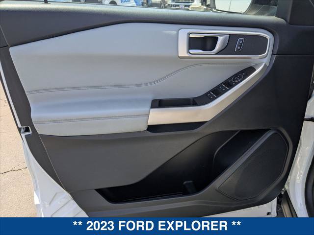 Certified 2023 Ford Explorer XLT w/ Equipment Group 202A RWD image 10