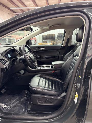 Certified 2024 Ford Edge SEL AWD/4WD image 9
