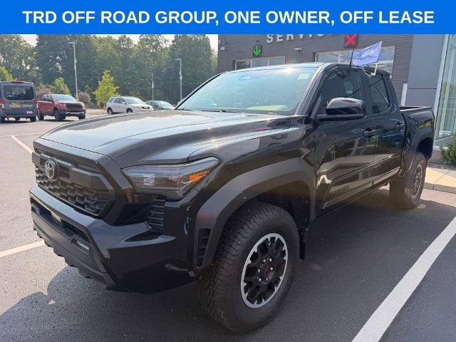 Used 2024 Toyota Tacoma TRD Off-Road AWD/4WD image 13