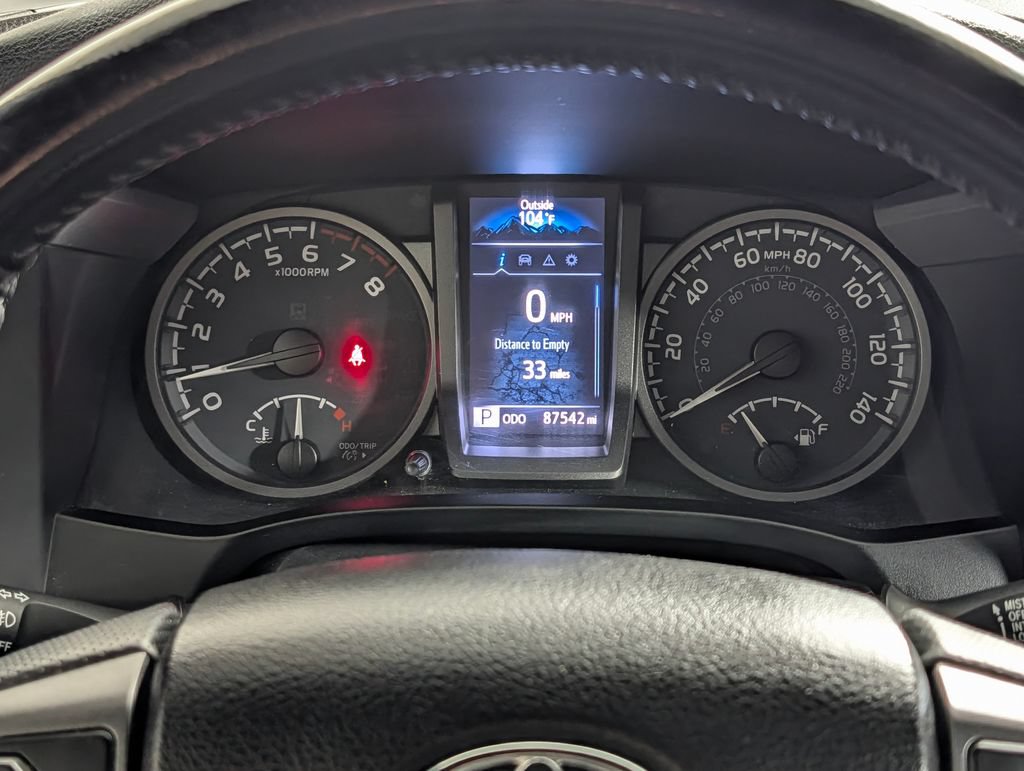 Used 2021 Toyota Tacoma TRD Off-Road w/ Technology Package AWD/4WD image 17