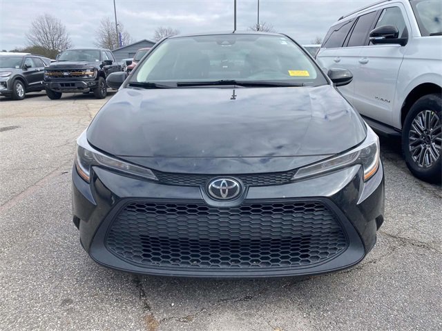 Used 2022 Toyota Corolla LE image 3