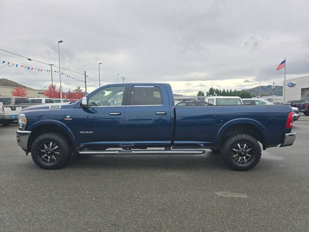 Used 2019 RAM 3500 Laramie w/ Chrome Appearance Group AWD/4WD image 2