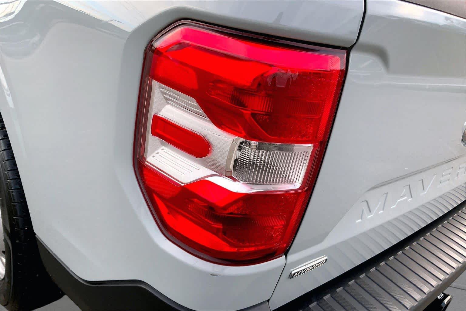 Certified 2023 Ford Maverick XL FWD image 29