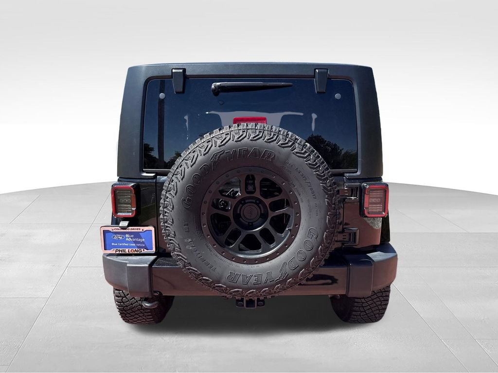 Used 2017 Jeep Wrangler Sahara w/ Dual Top Group AWD/4WD image 6