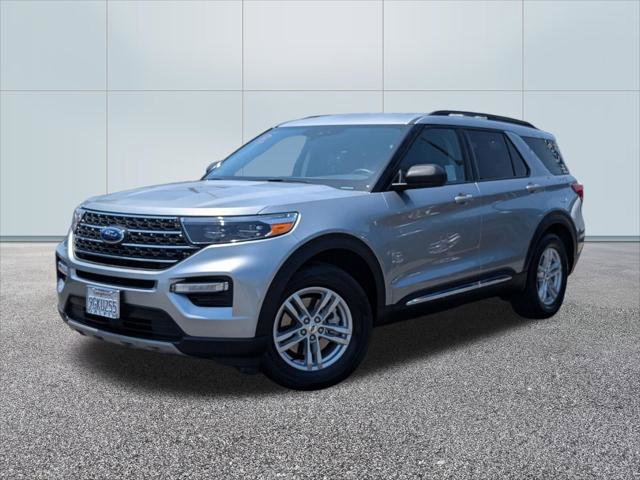 Certified 2023 Ford Explorer XLT w/ Equipment Group 202A RWD image 1