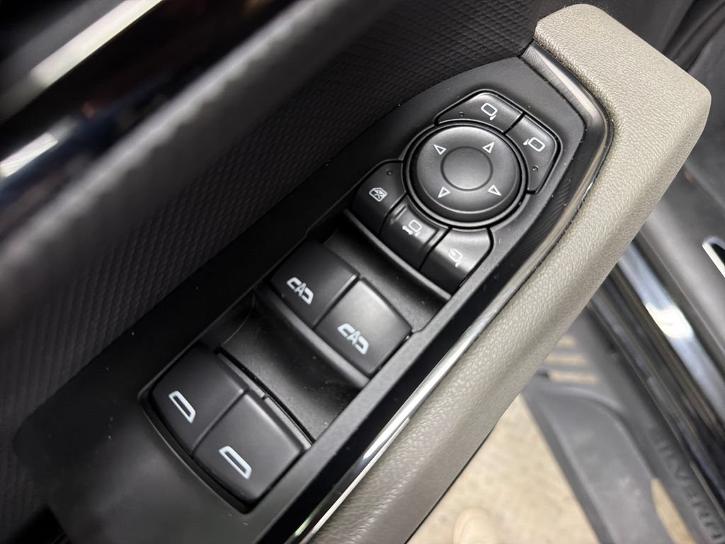 Used 2026 Chevrolet Silverado 2500 ZR2 AWD/4WD image 19