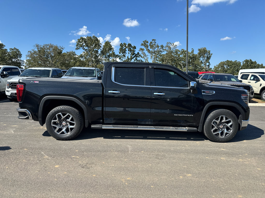 Used 2024 GMC Sierra 1500 SLT w/ SLT Premium Plus Package AWD/4WD image 4