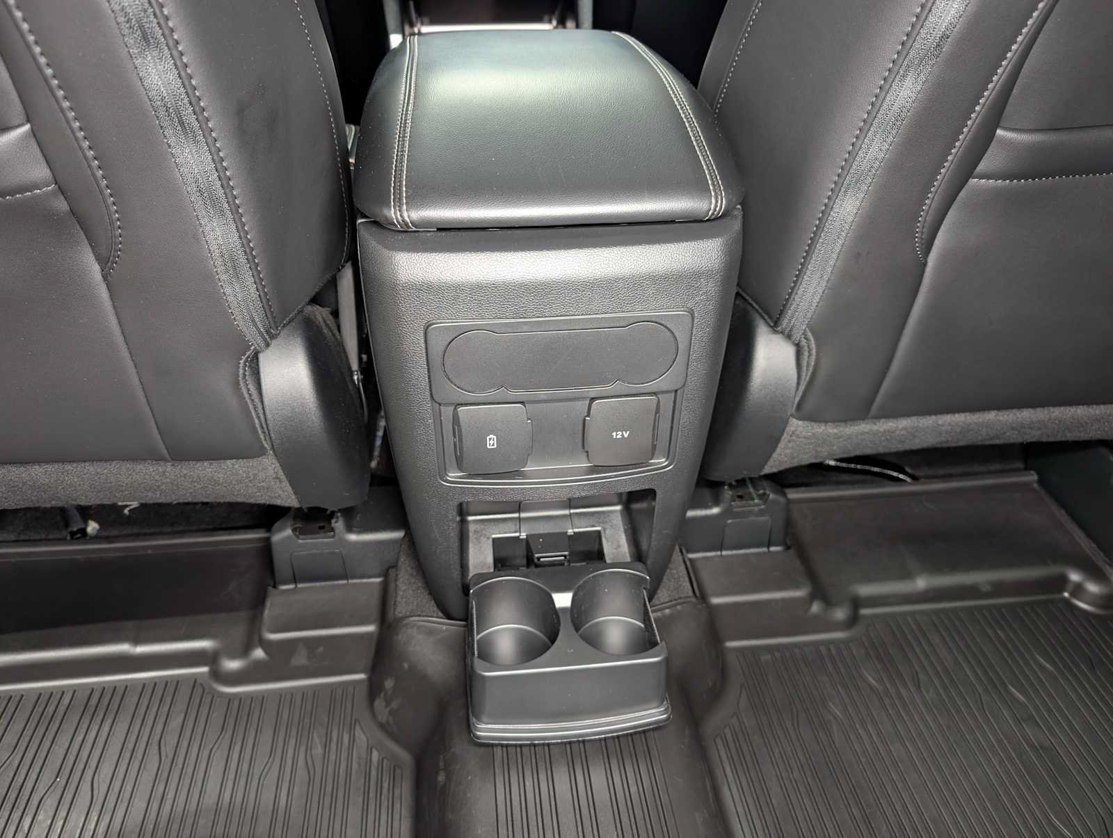 Certified 2023 Ford Explorer XLT w/ Equipment Group 202A AWD/4WD image 20