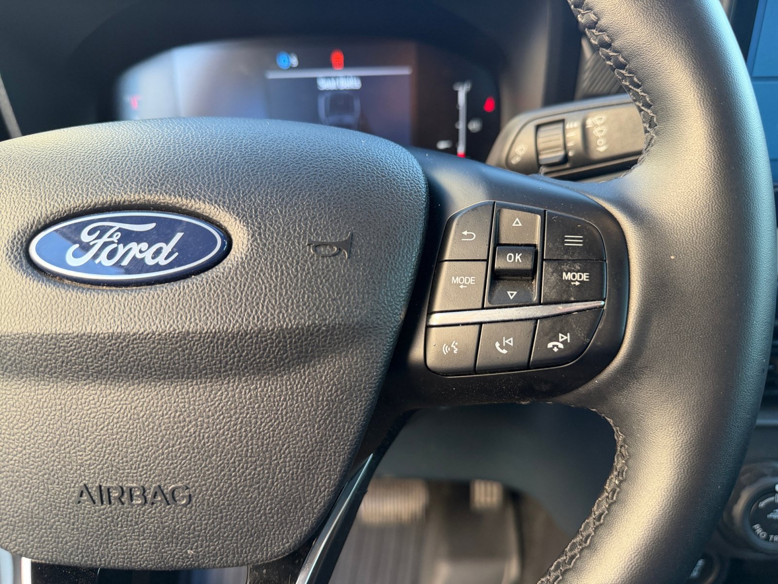 Certified 2025 Ford Maverick Lariat w/ Black Appearance Package AWD/4WD image 18
