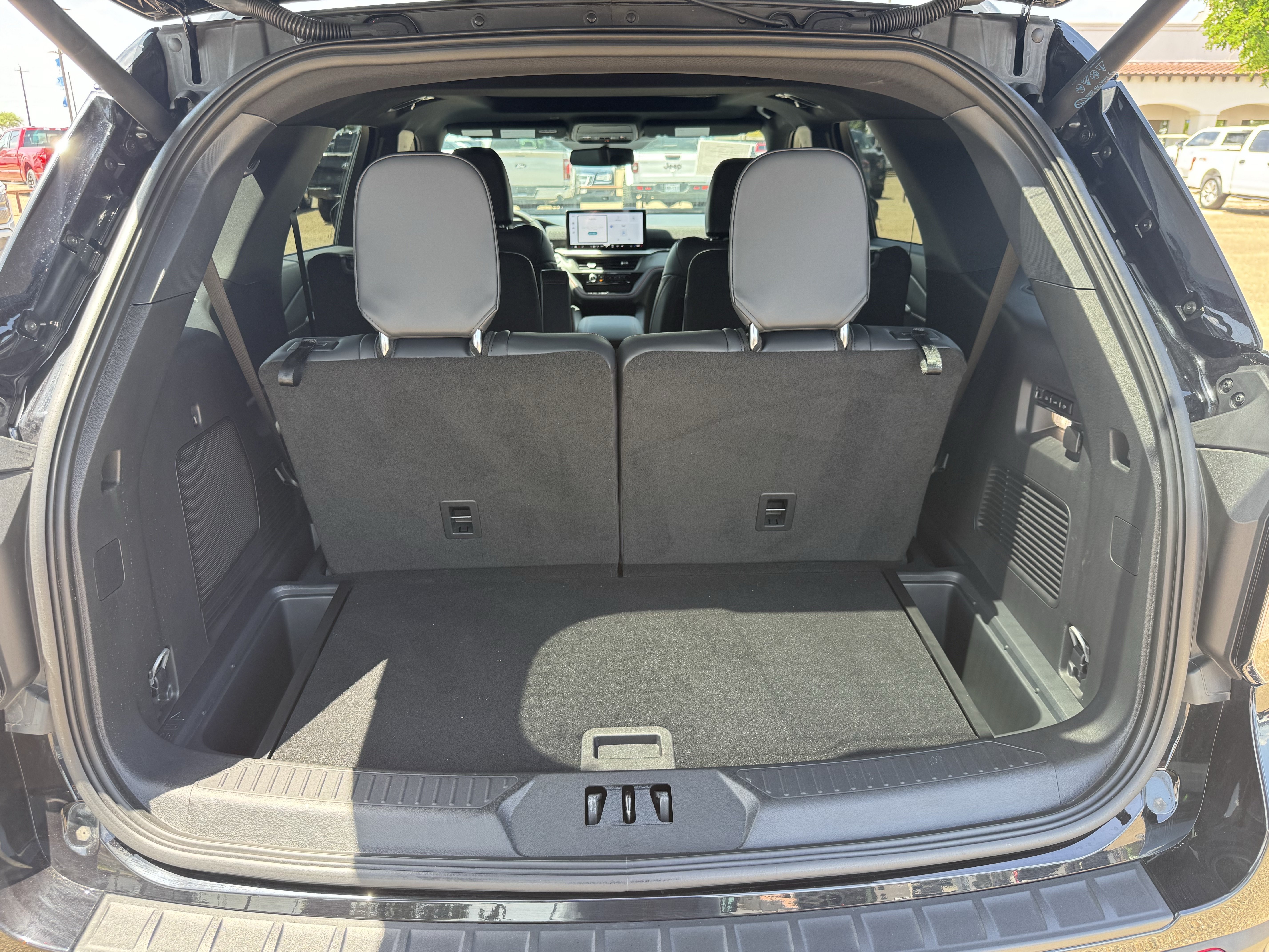 Certified 2025 Ford Explorer ST w/ Sun And Sound Package AWD/4WD image 28