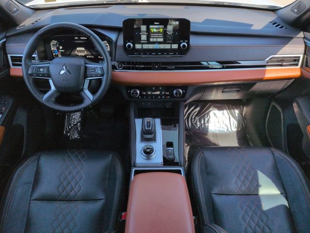 Used 2023 Mitsubishi Outlander SEL FWD image 15