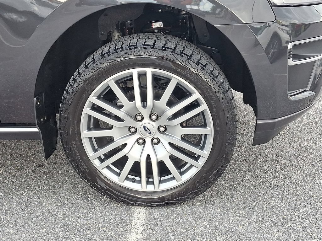 Certified 2022 Ford Expedition Max Limited AWD/4WD image 8